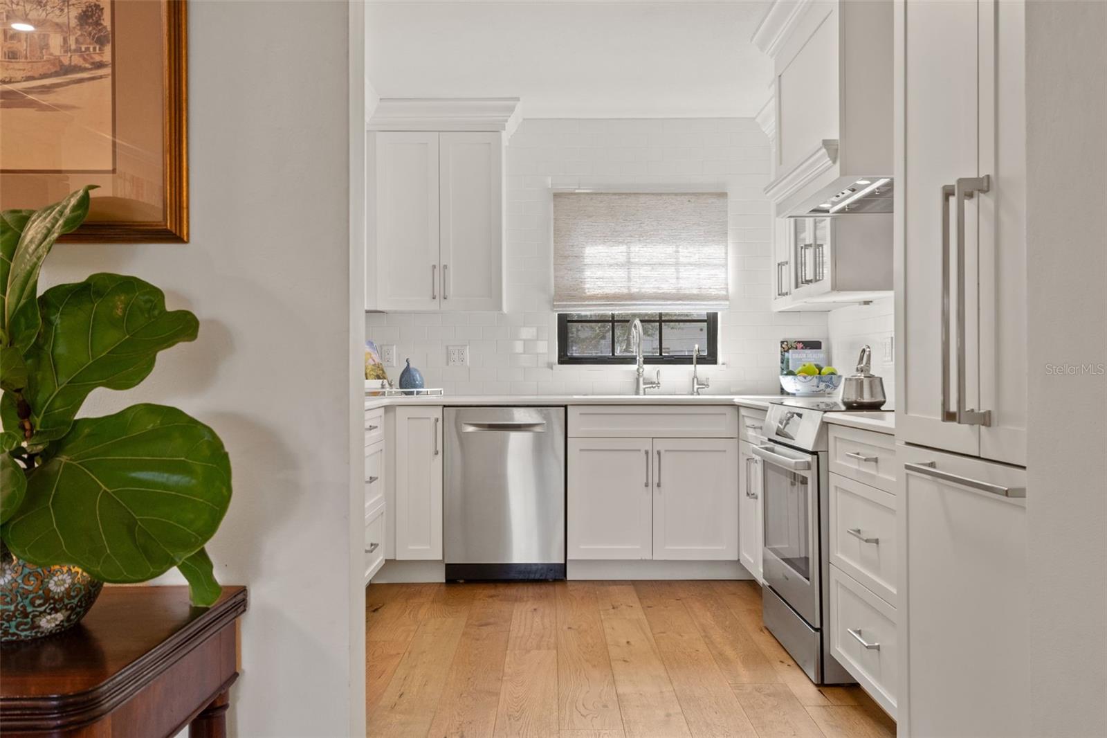 Image 14 of 53 For 100 Interlachen Avenue 101