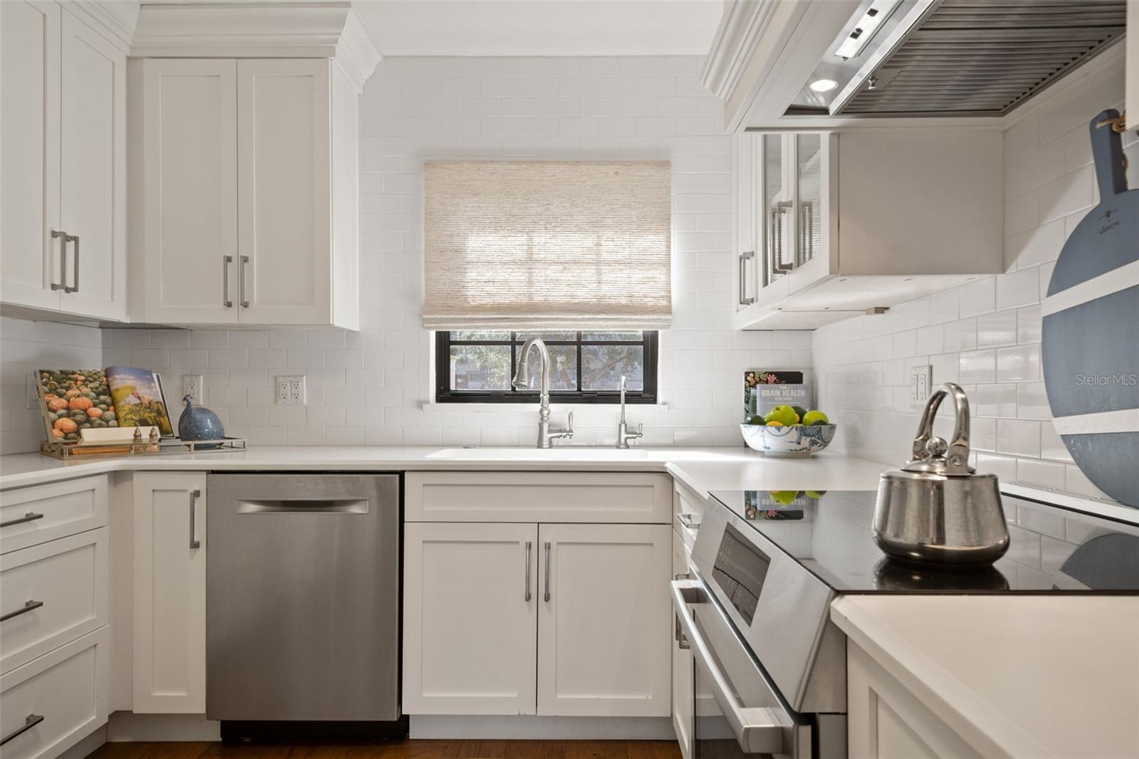 Image 16 of 53 For 100 Interlachen Avenue 101