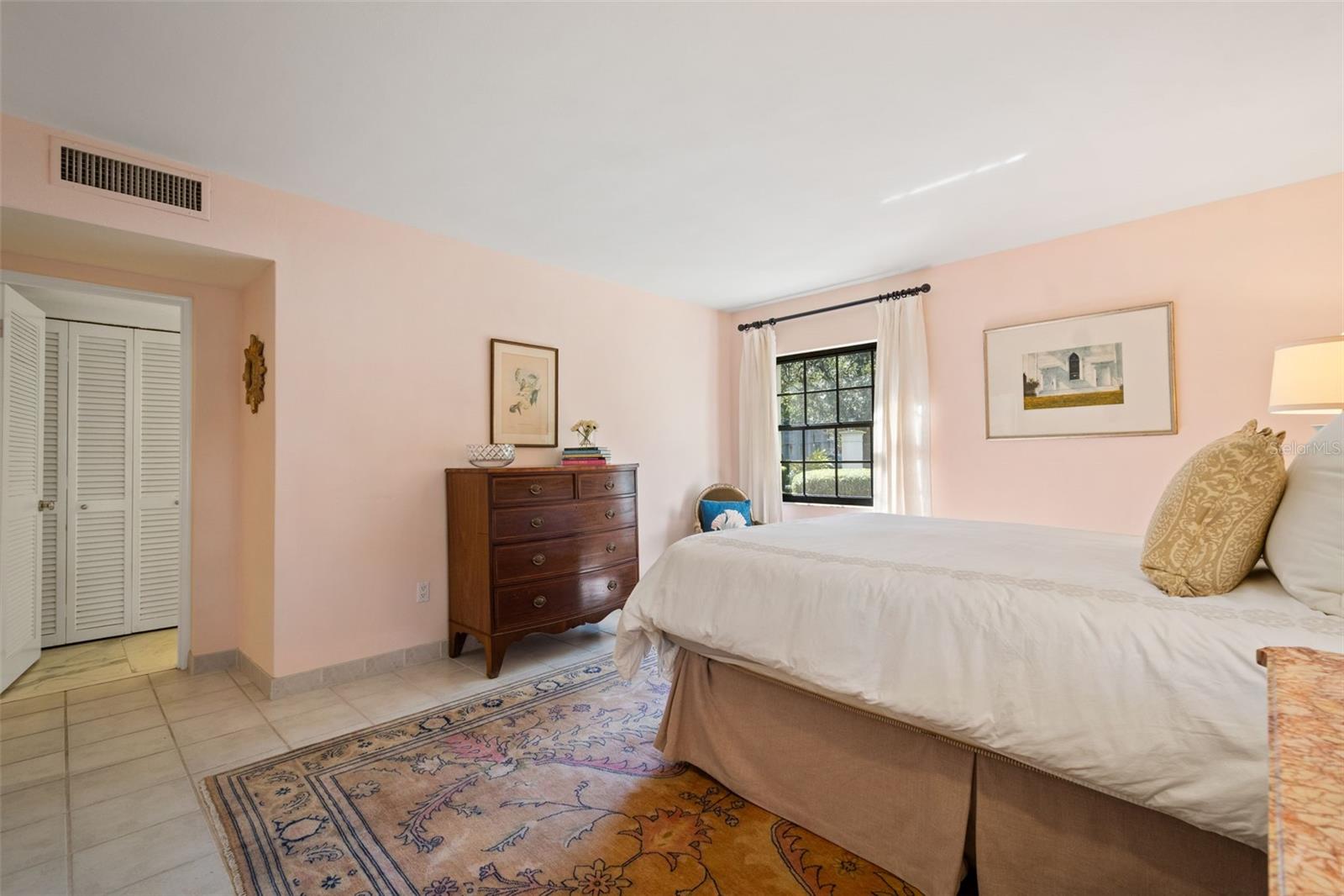 Image 29 of 53 For 100 Interlachen Avenue 101