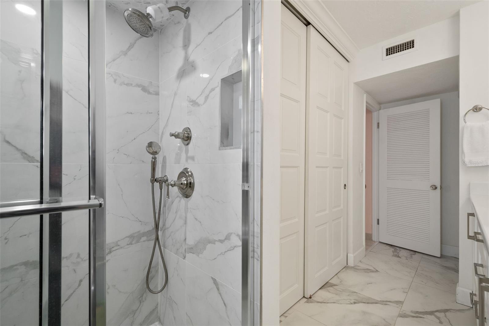 Image 32 of 53 For 100 Interlachen Avenue 101