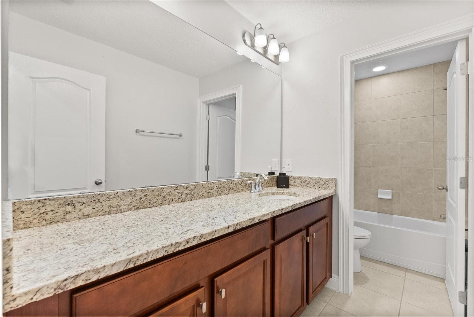 Image 36 of 53 For 4262 Caplock Street