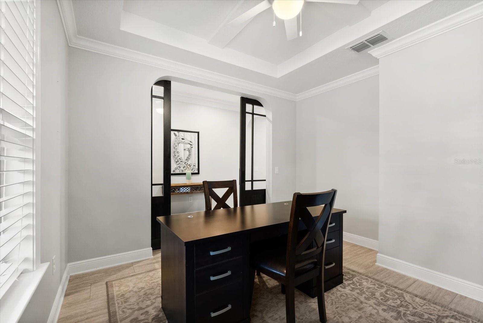 Image 8 of 53 For 4262 Caplock Street