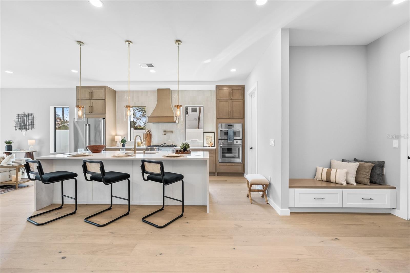 Image 19 of 69 For 22 Steele Street