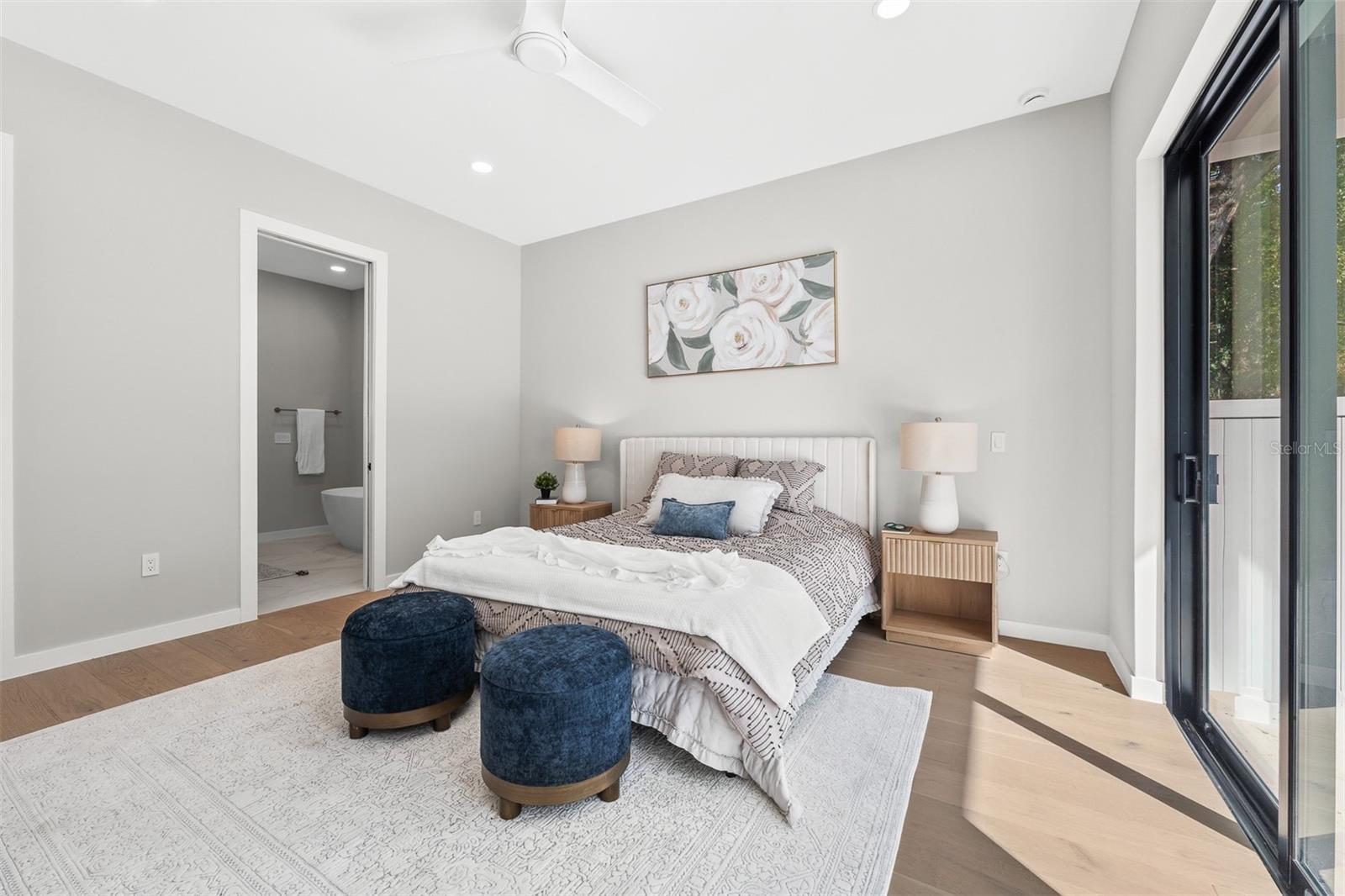 Image 32 of 69 For 22 Steele Street