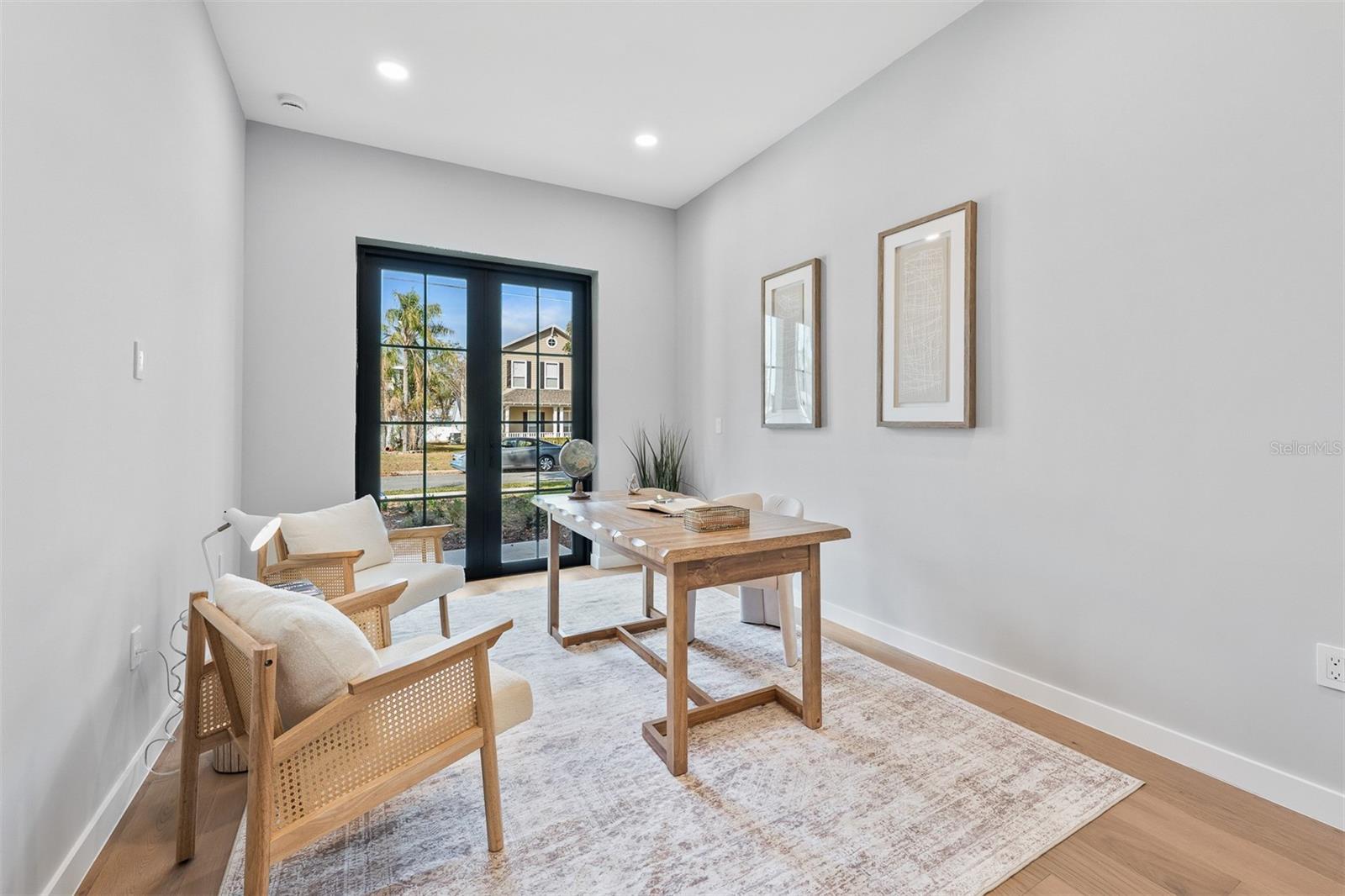 Image 43 of 69 For 22 Steele Street