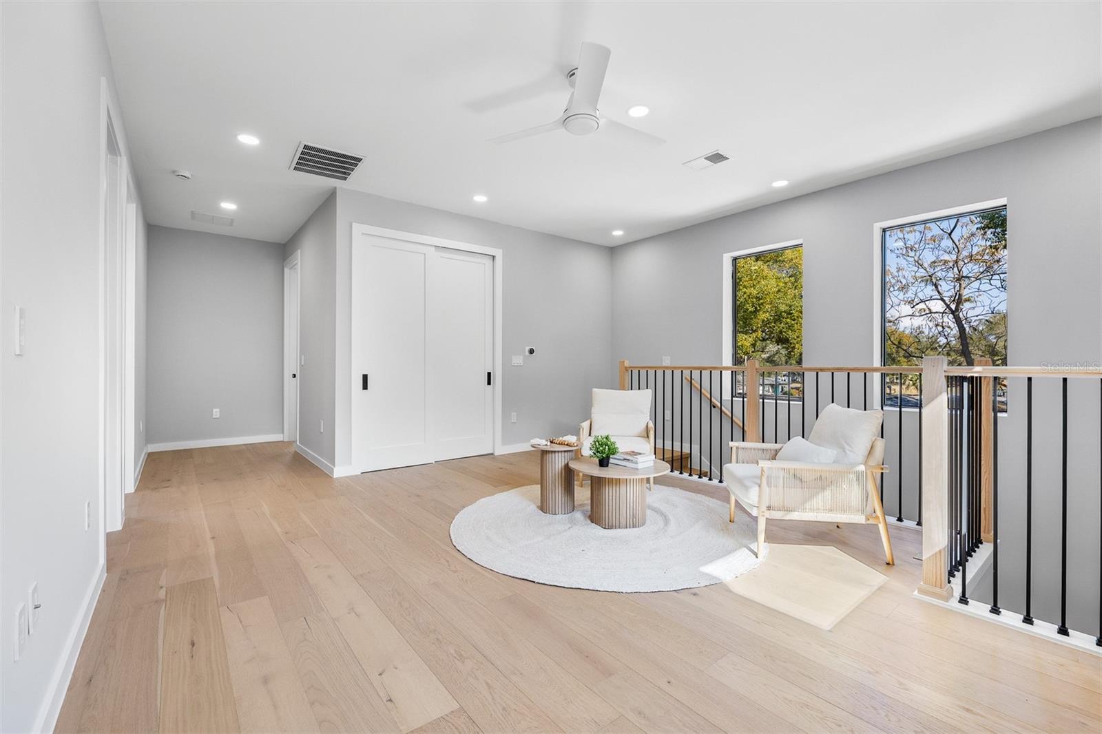 Image 52 of 69 For 22 Steele Street