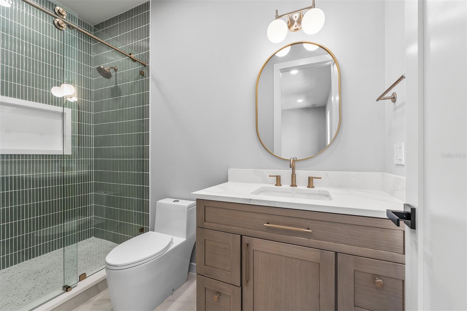 Image 65 of 69 For 22 Steele Street