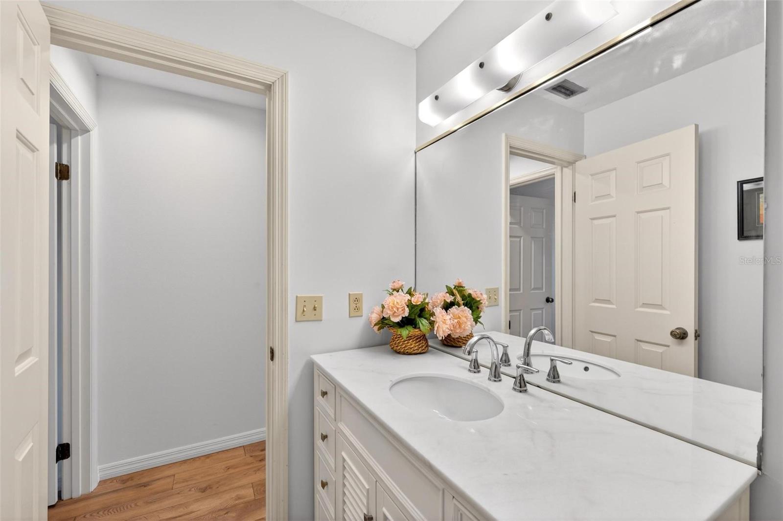 Image 49 of 71 For 3804 17th Street