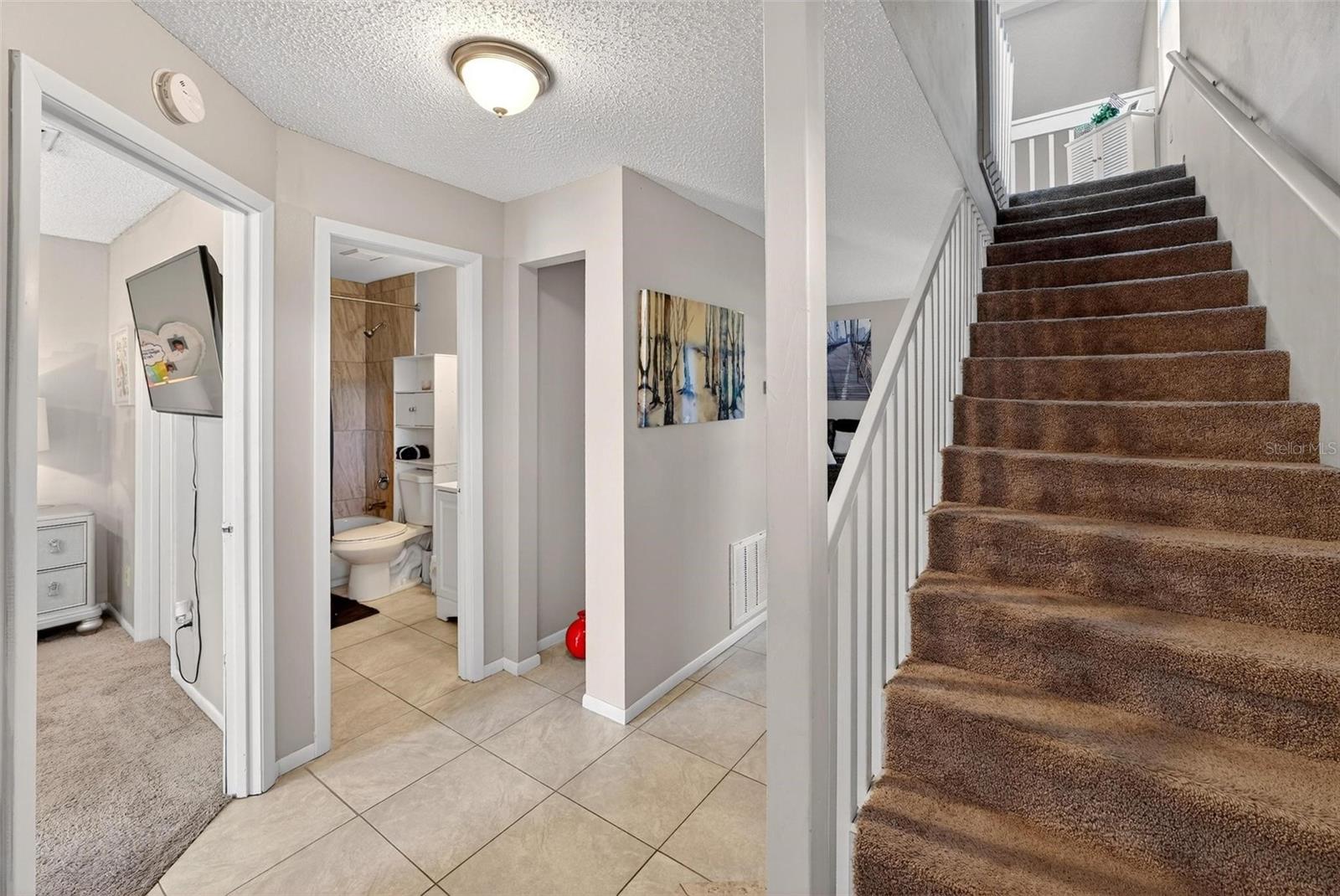 Image 4 of 23 For 1300 Woodman Way