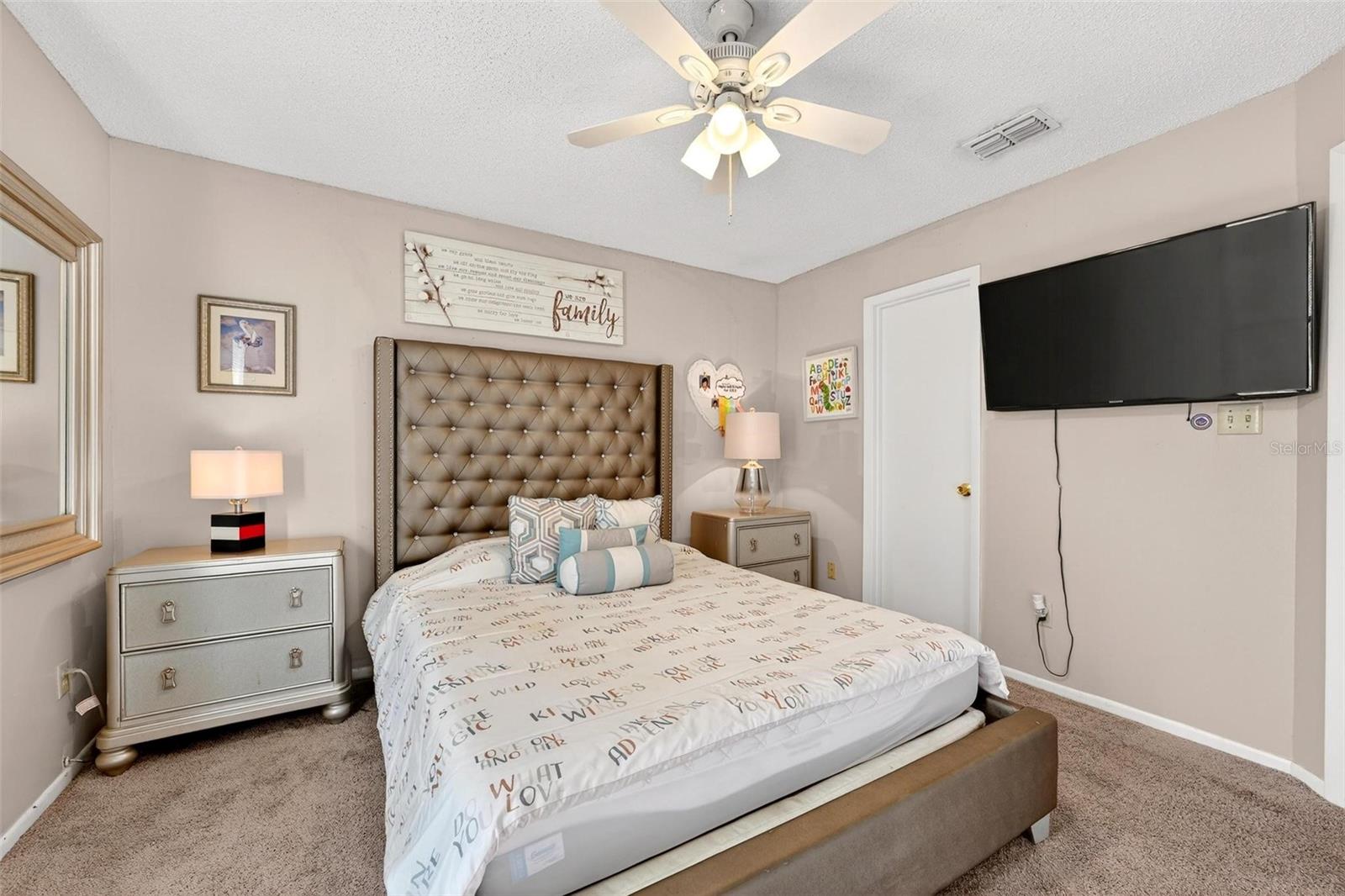 Image 7 of 23 For 1300 Woodman Way