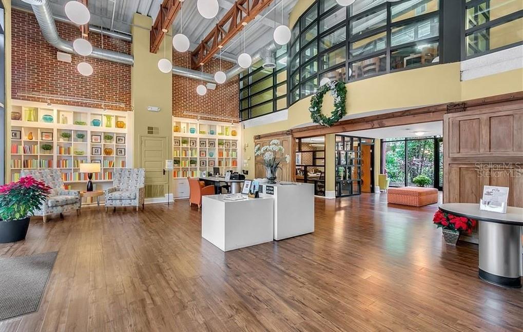 Image 29 of 32 For 911 Orange Avenue 532