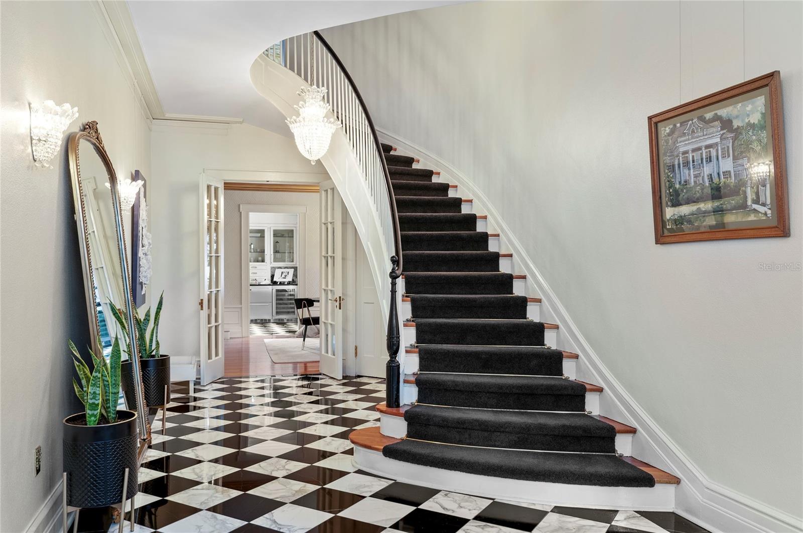 Image 11 of 79 For 705 Delaney Avenue