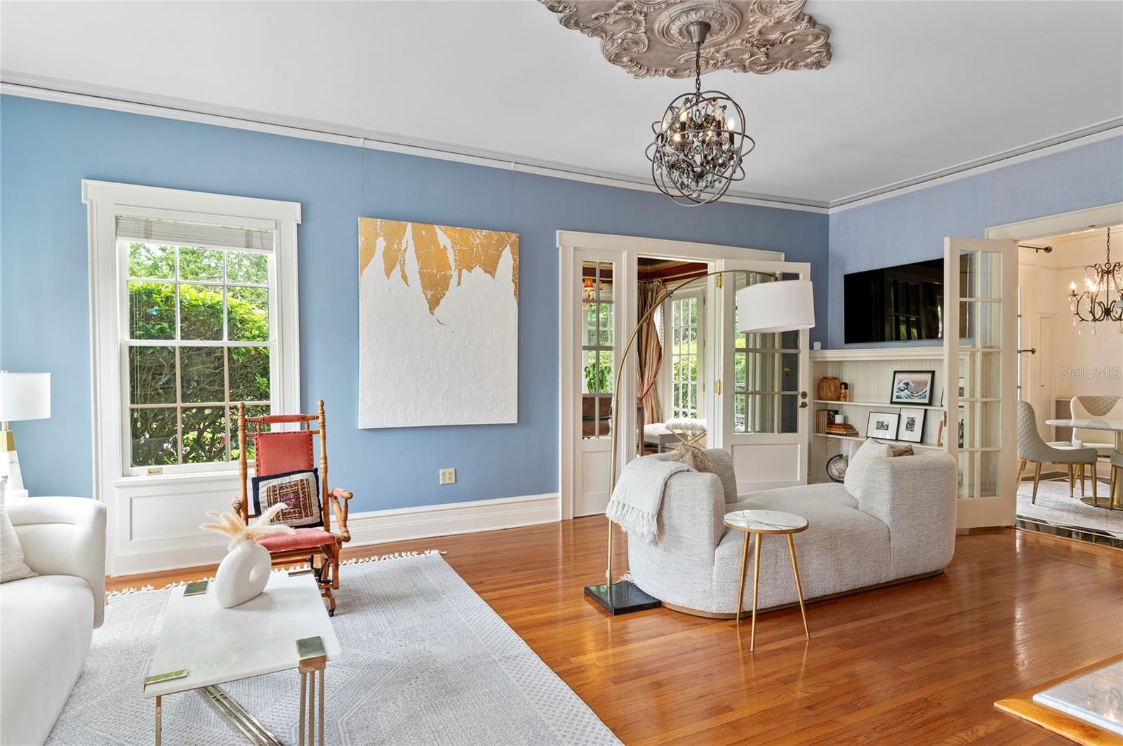 Image 18 of 79 For 705 Delaney Avenue