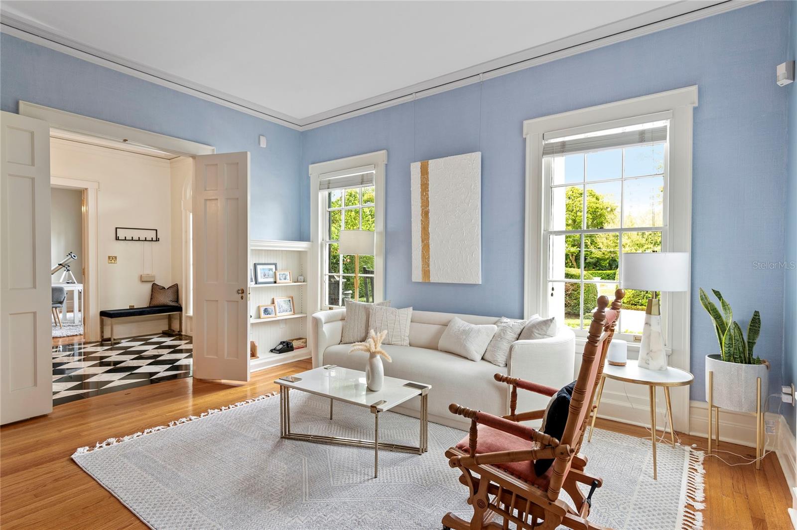 Image 20 of 79 For 705 Delaney Avenue