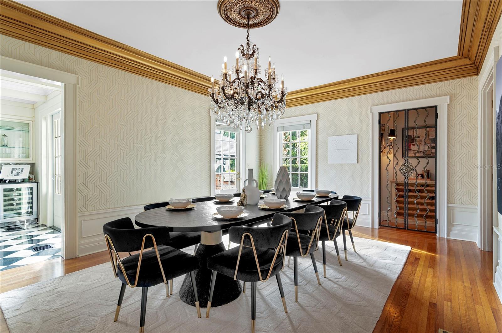 Image 23 of 79 For 705 Delaney Avenue