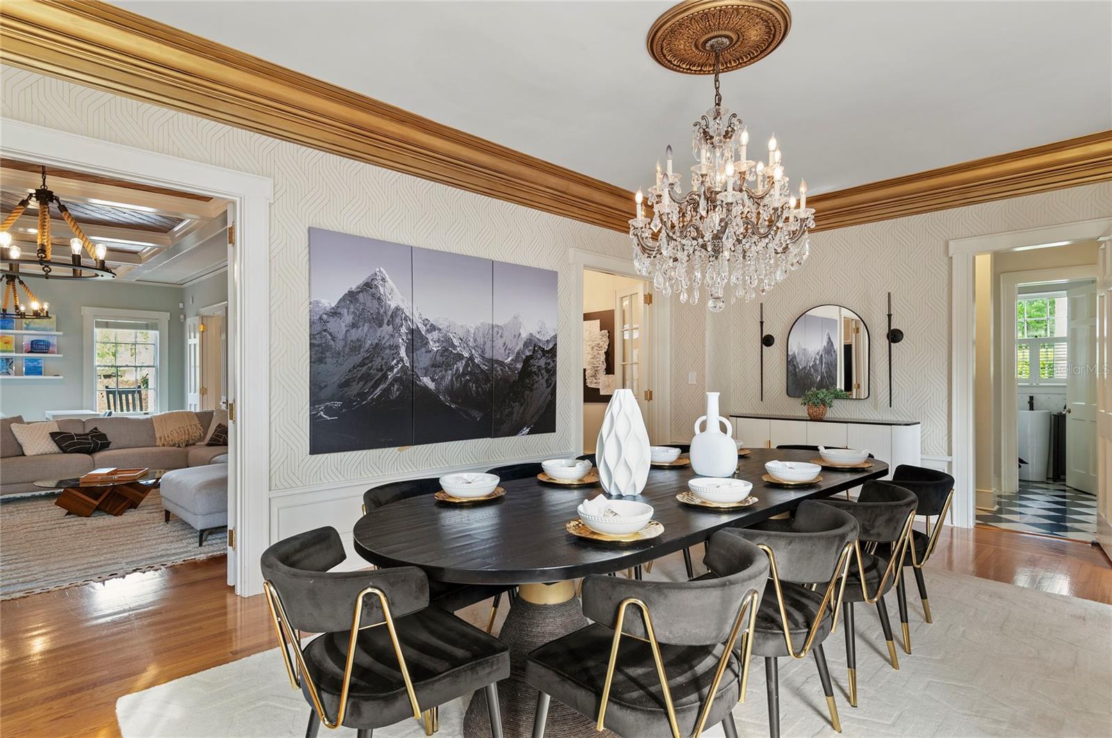 Image 26 of 79 For 705 Delaney Avenue