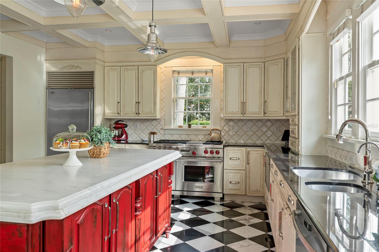 Image 30 of 79 For 705 Delaney Avenue