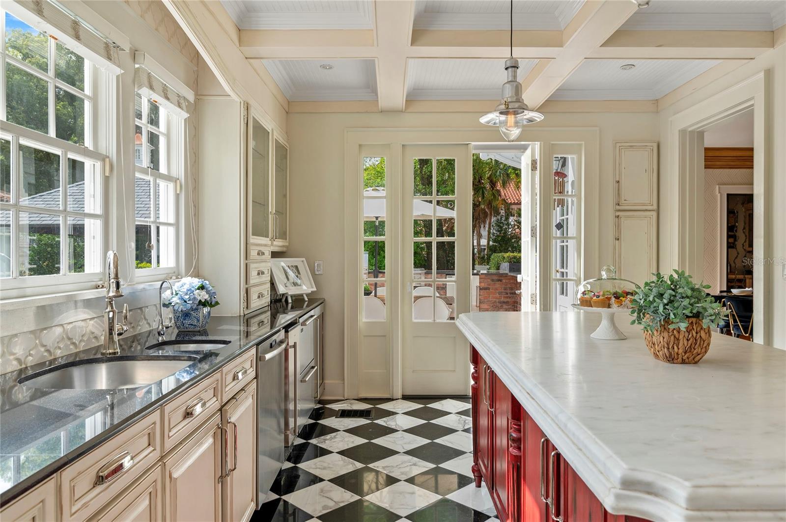 Image 34 of 79 For 705 Delaney Avenue