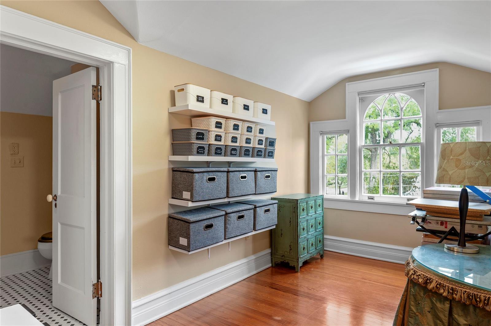 Image 55 of 79 For 705 Delaney Avenue