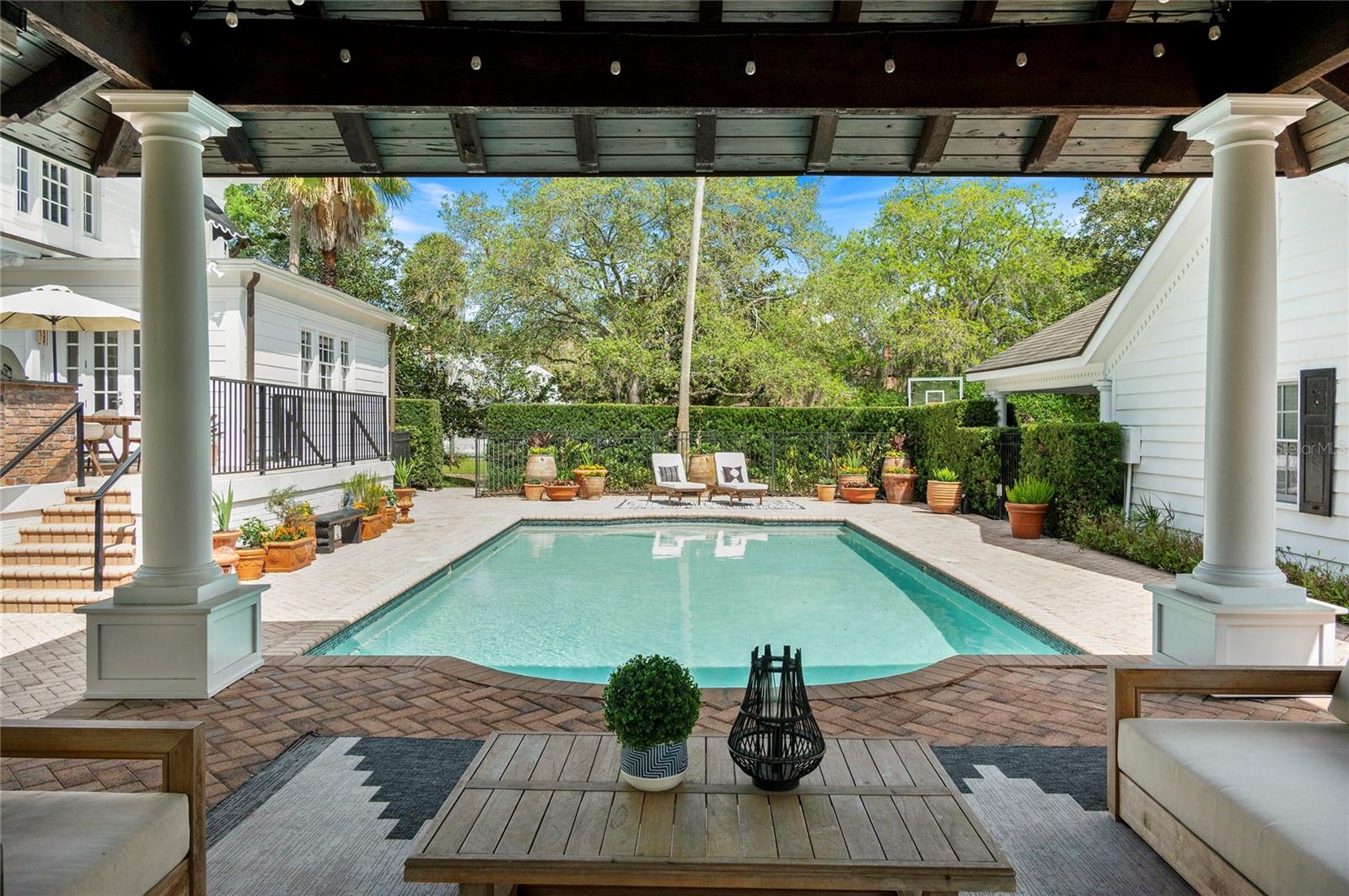 Image 63 of 79 For 705 Delaney Avenue