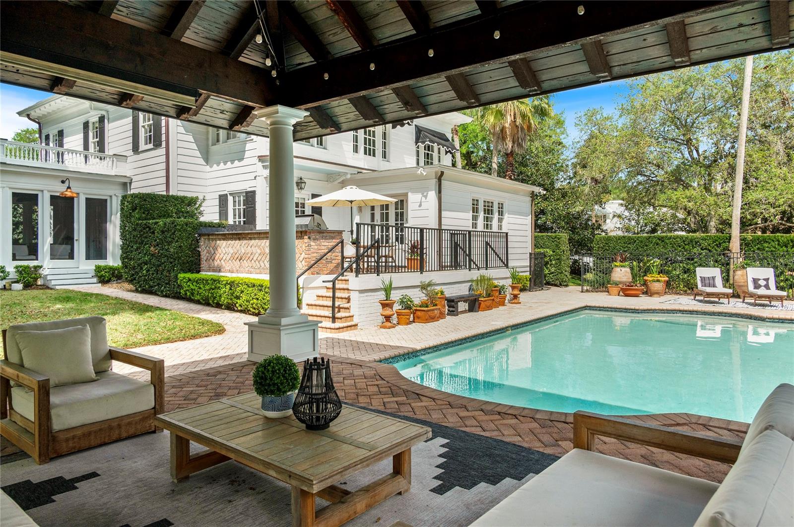 Image 65 of 79 For 705 Delaney Avenue