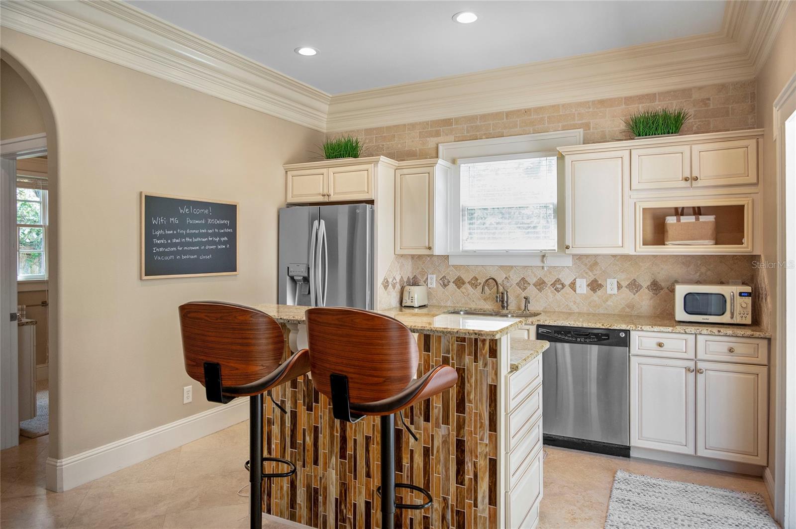 Image 74 of 79 For 705 Delaney Avenue