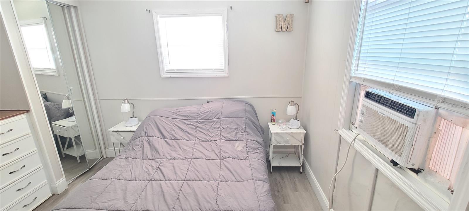 Image 17 of 45 For 5240 Pineland Avenue