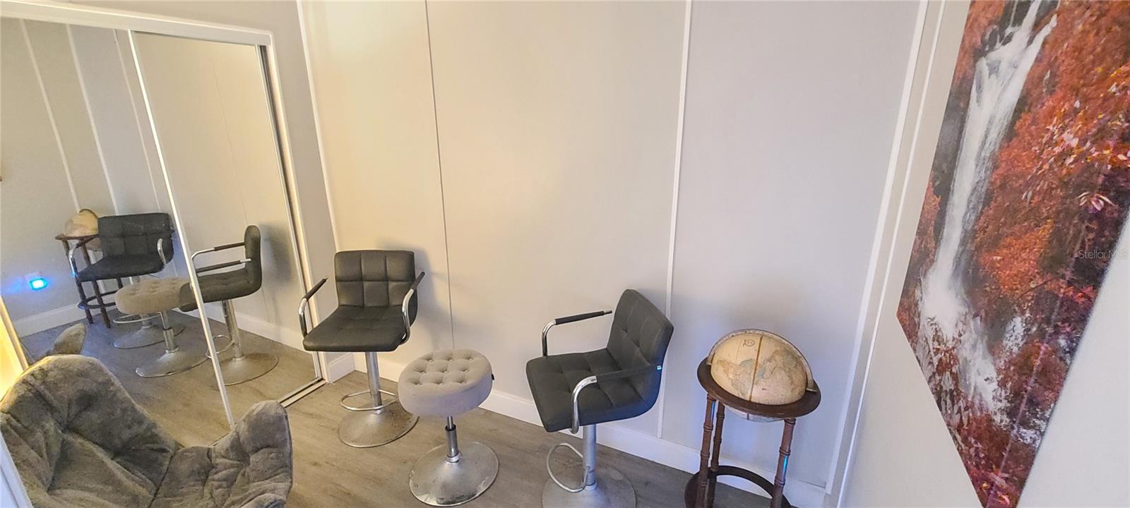 Image 18 of 45 For 5240 Pineland Avenue