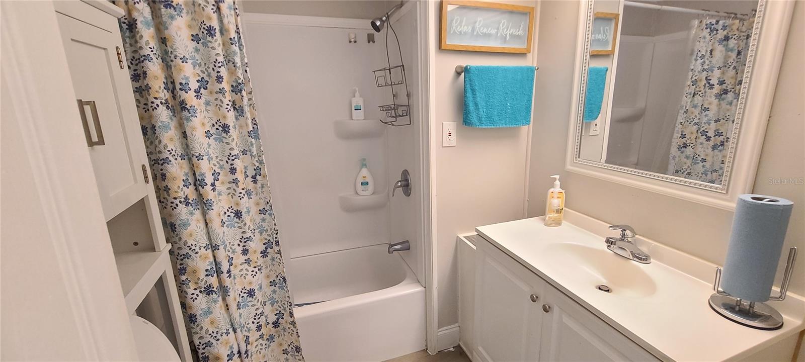 Image 22 of 45 For 5240 Pineland Avenue