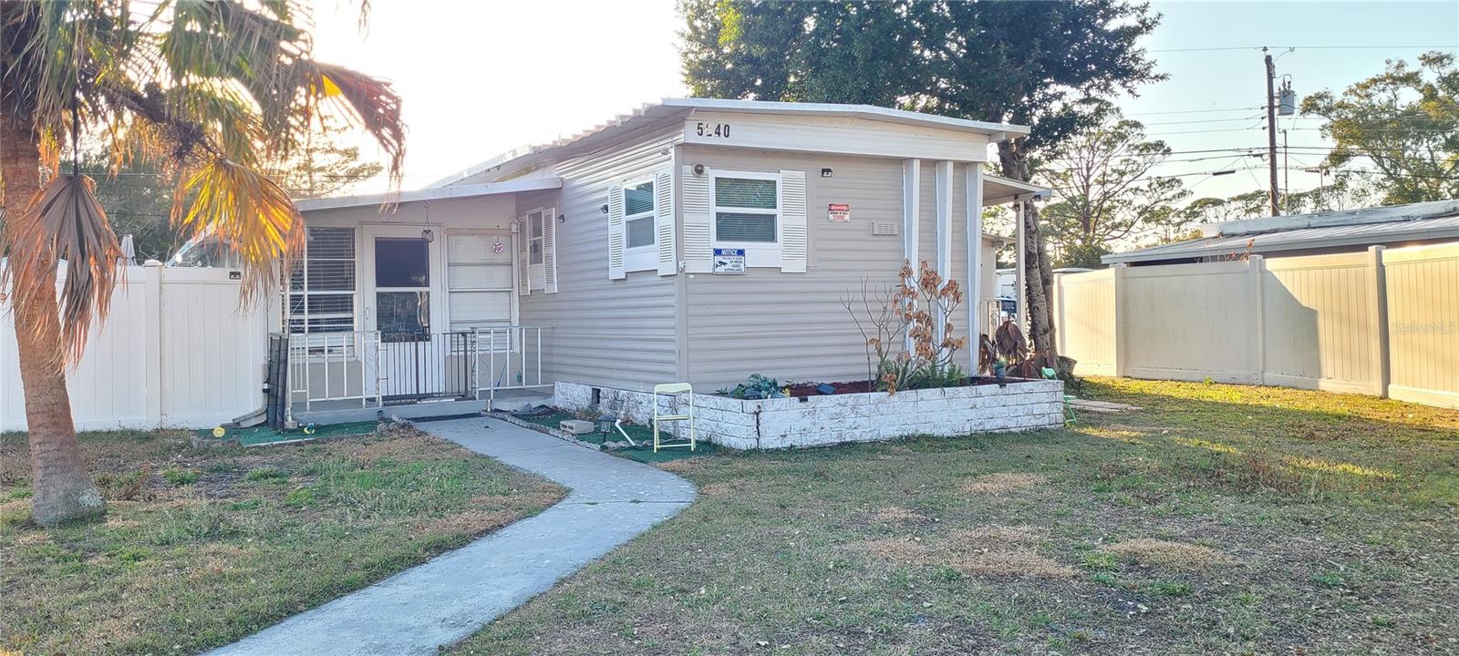 Image 33 of 45 For 5240 Pineland Avenue