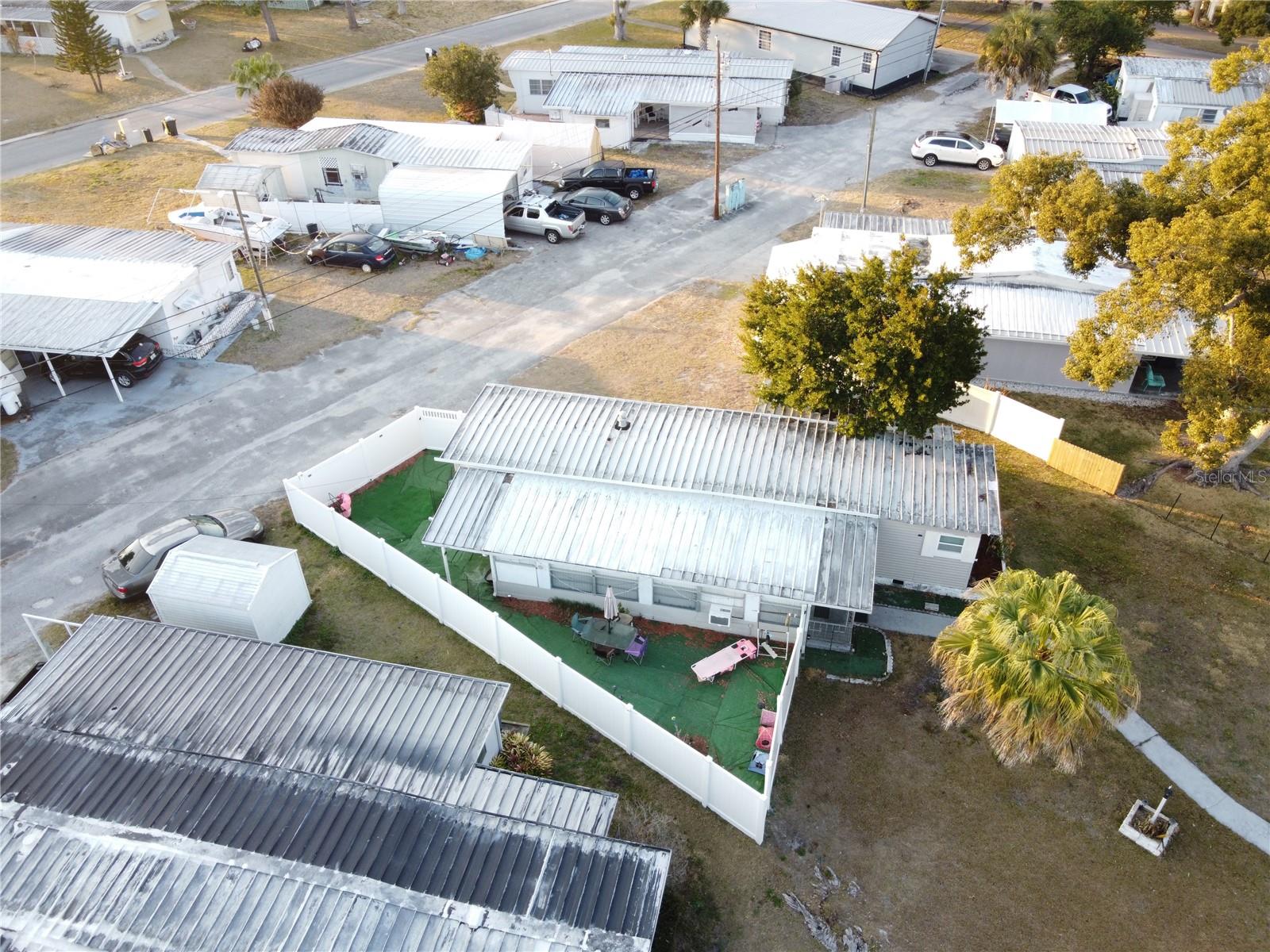 Image 41 of 45 For 5240 Pineland Avenue