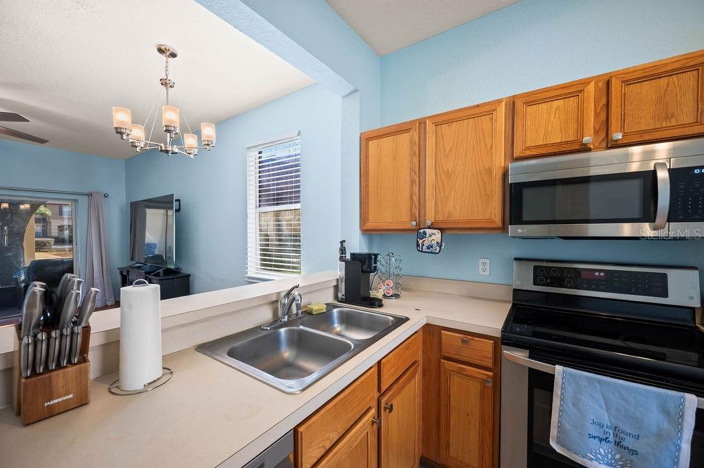 Image 12 of 29 For 300 Miramar Avenue