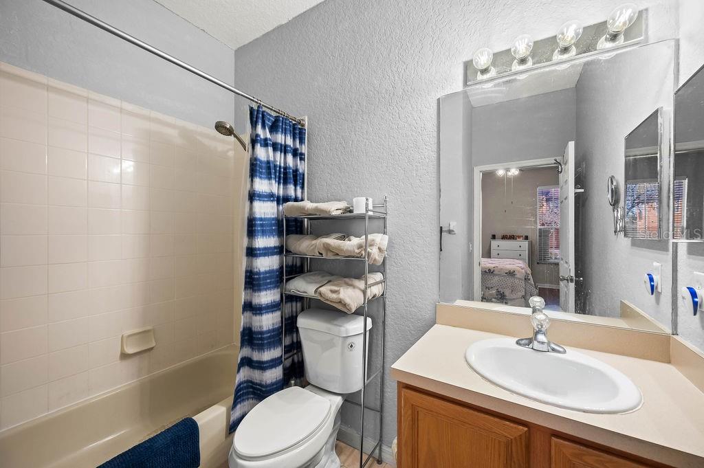 Image 16 of 29 For 300 Miramar Avenue