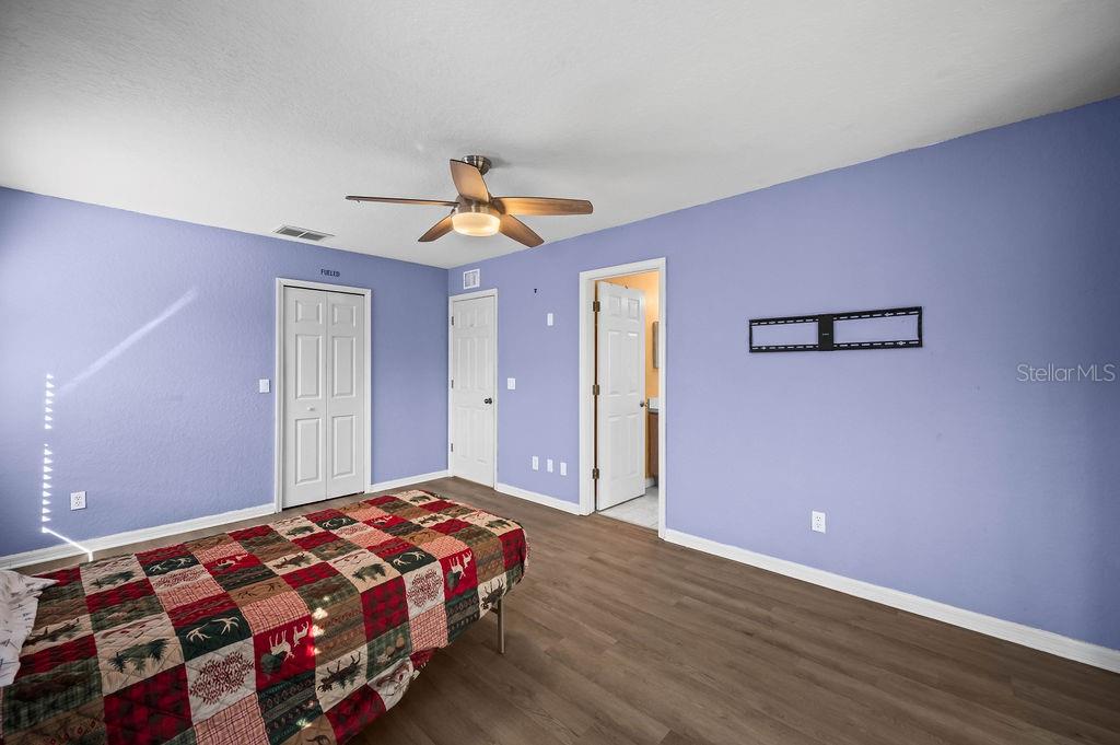 Image 20 of 29 For 300 Miramar Avenue