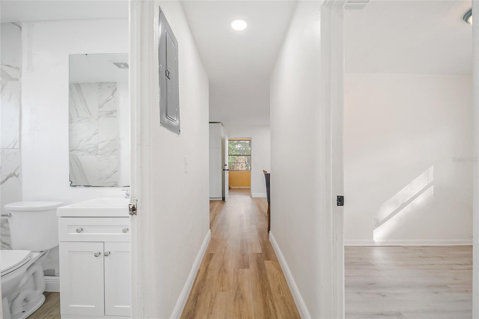 Image 29 of 46 For 813 Richbee Drive