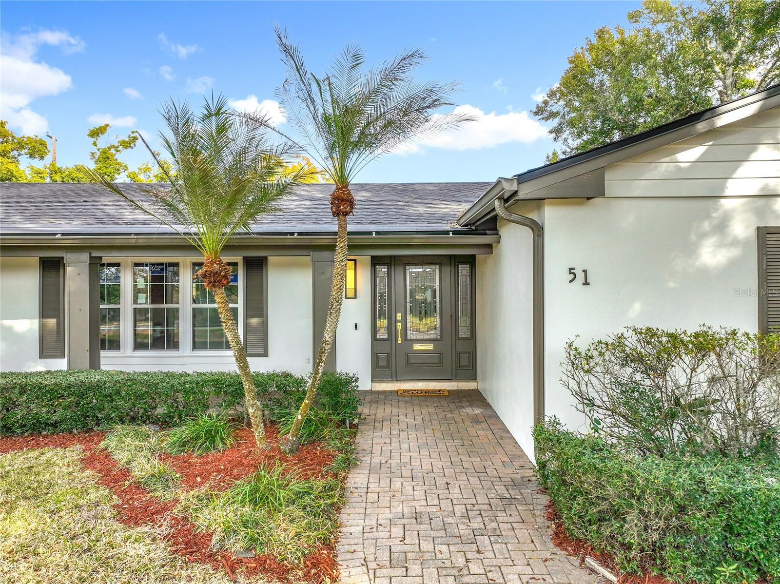 Image 10 of 100 For 51 Oakleigh Lane