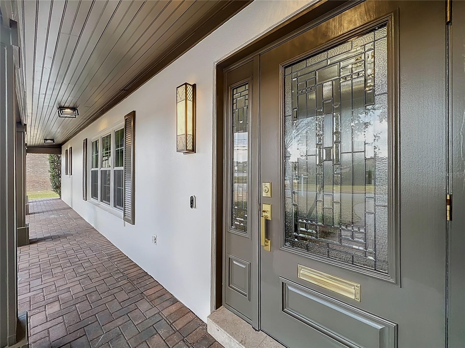 Image 14 of 100 For 51 Oakleigh Lane