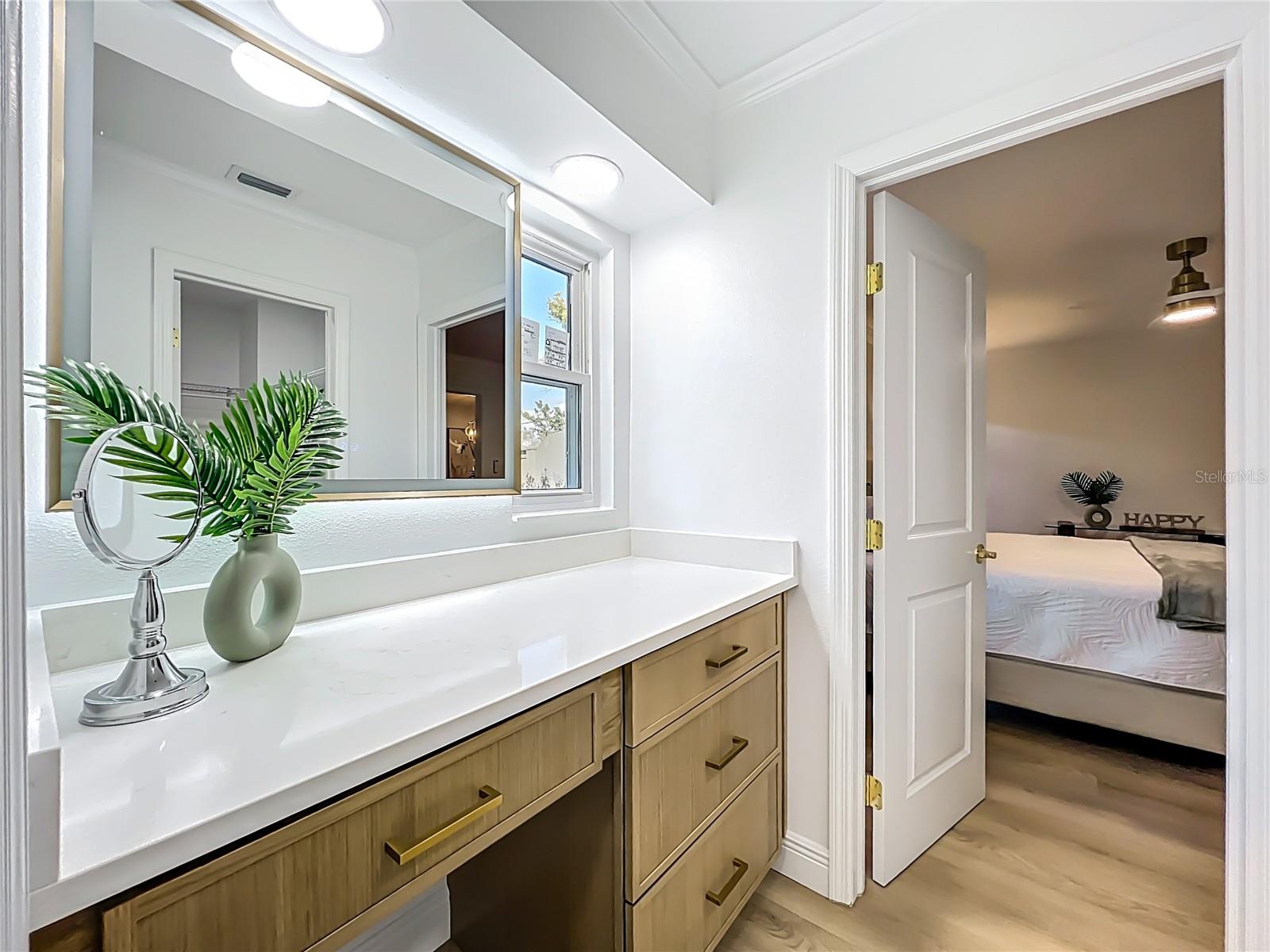 Image 72 of 100 For 51 Oakleigh Lane