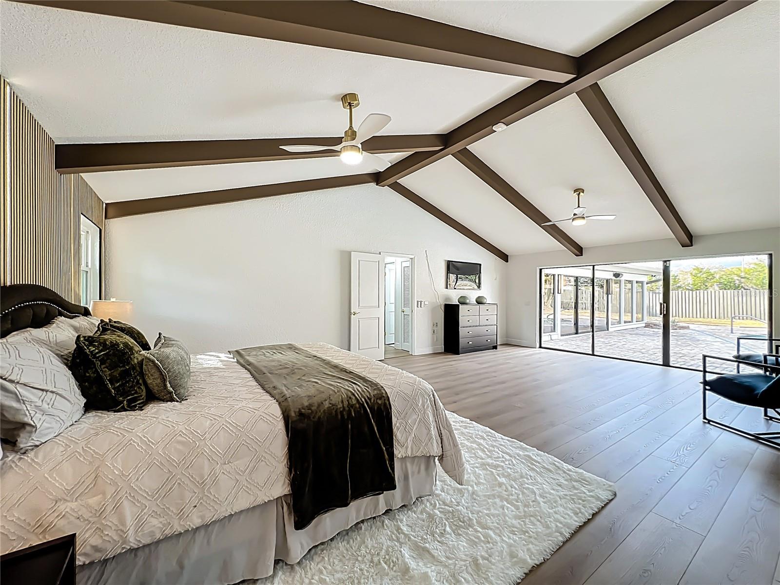 Image 89 of 100 For 51 Oakleigh Lane