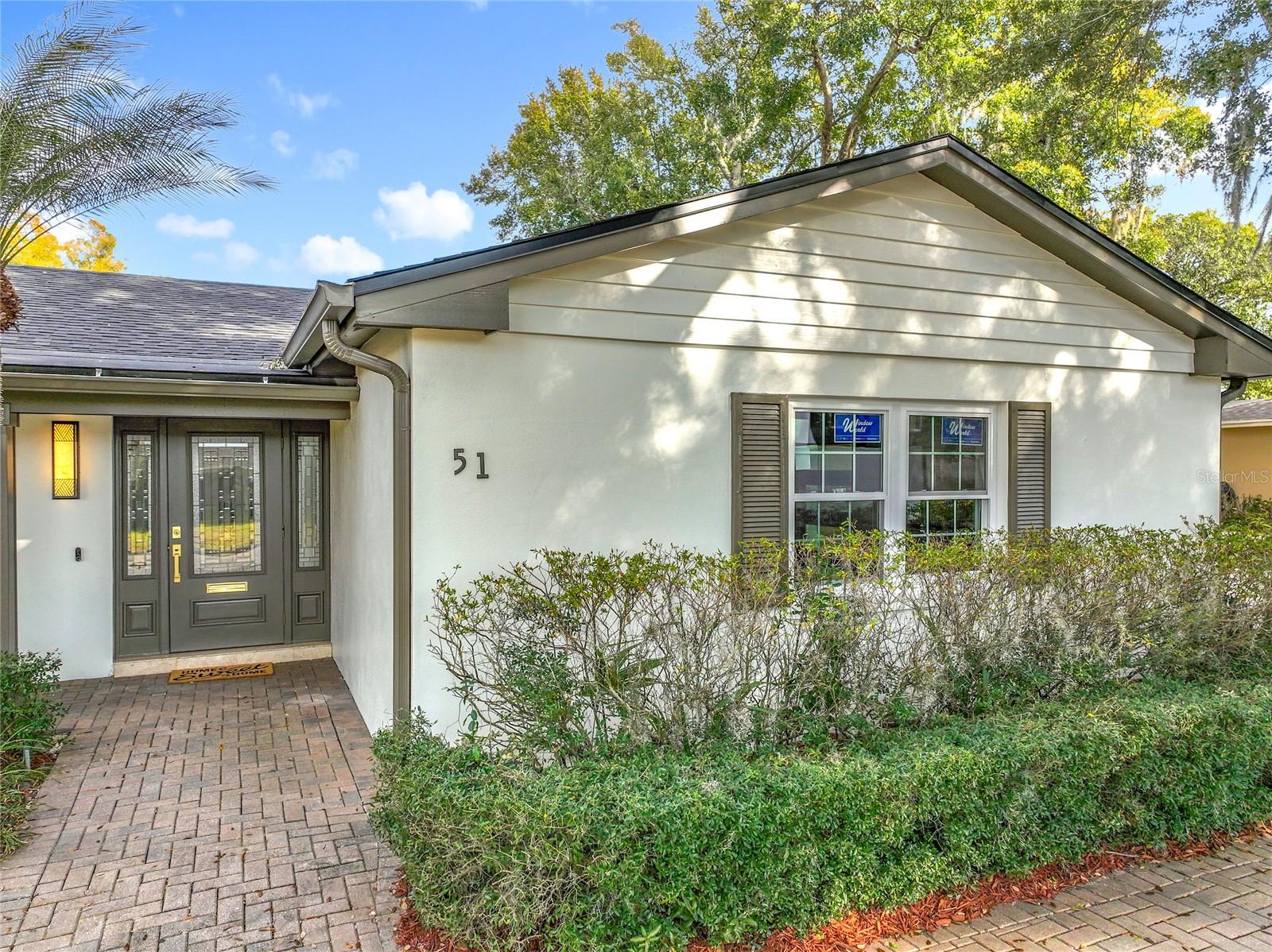 Image 9 of 100 For 51 Oakleigh Lane