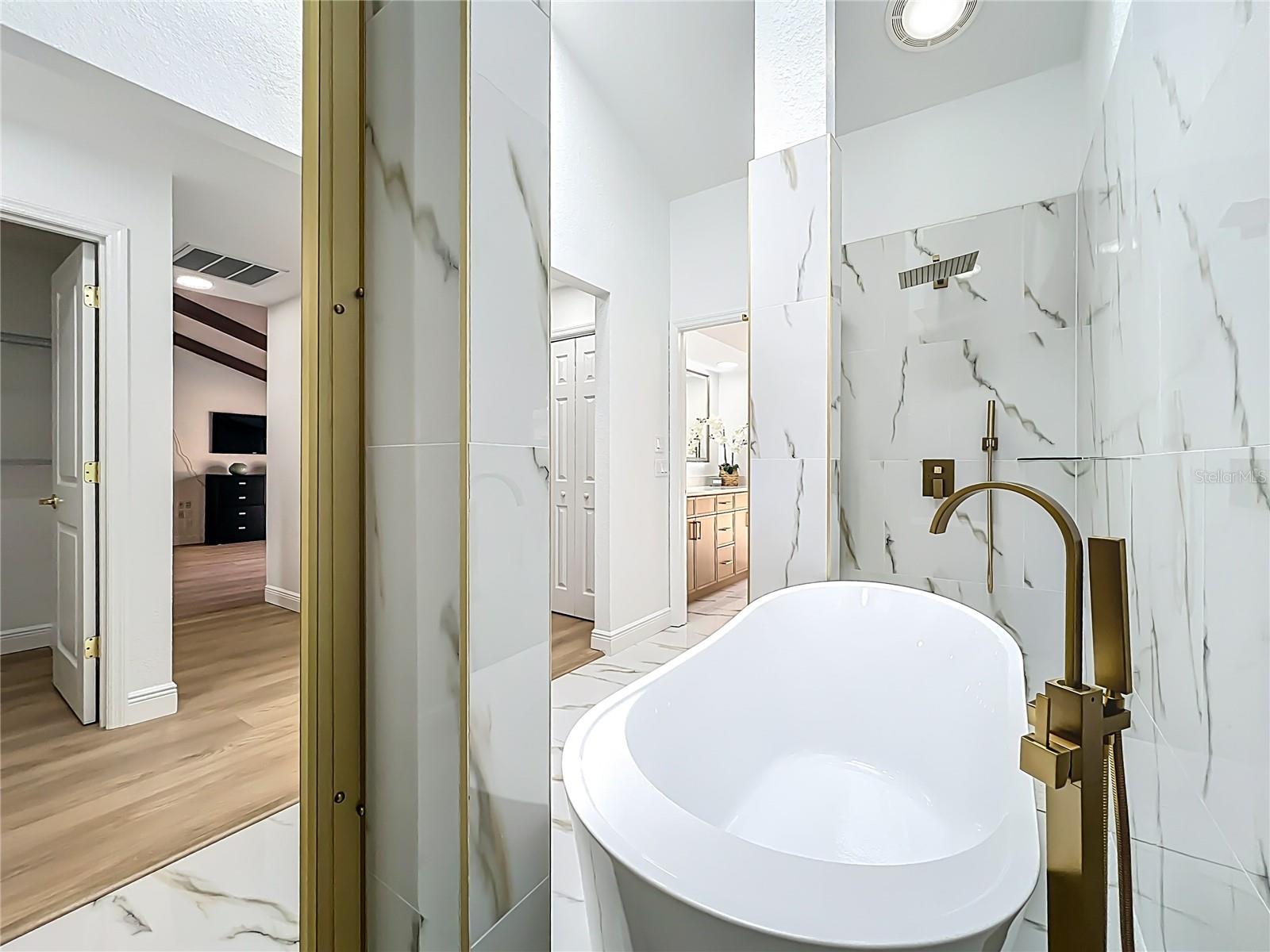 Image 95 of 100 For 51 Oakleigh Lane