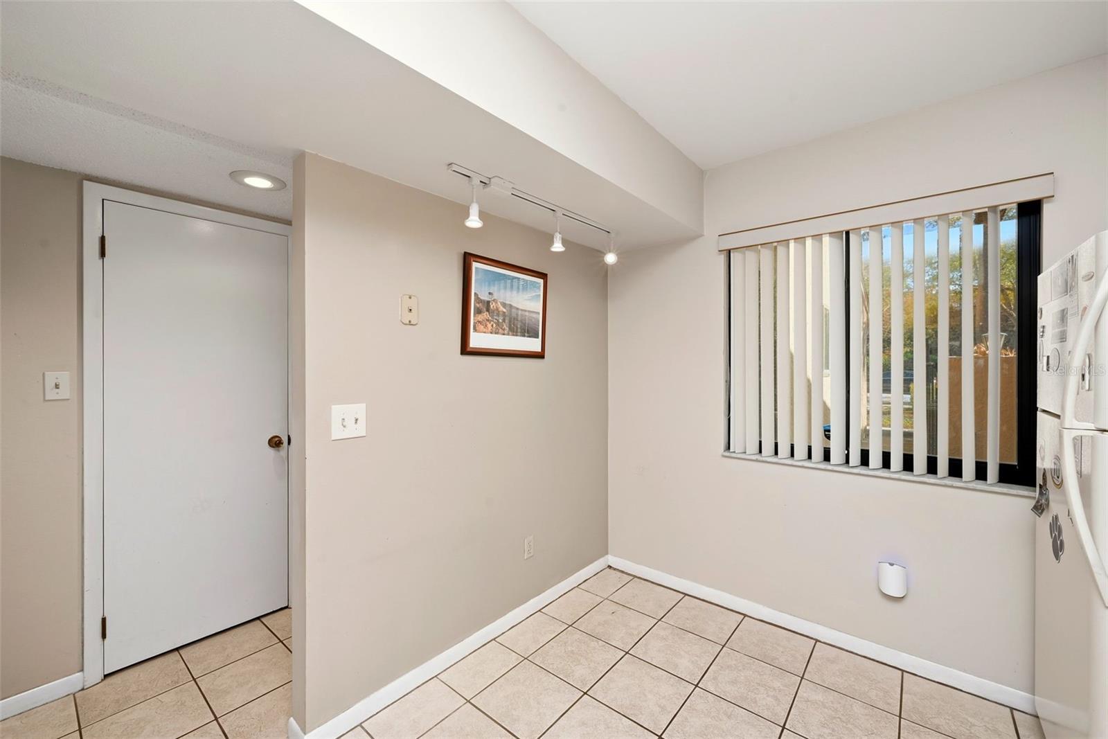 Image 10 of 37 For 6250 Peregrine Court