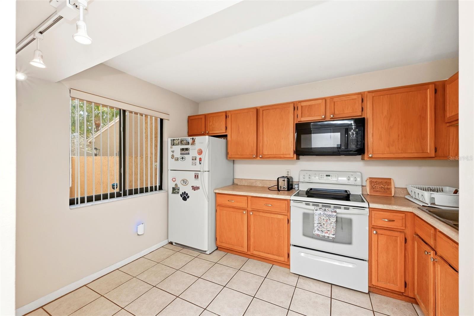 Image 7 of 37 For 6250 Peregrine Court