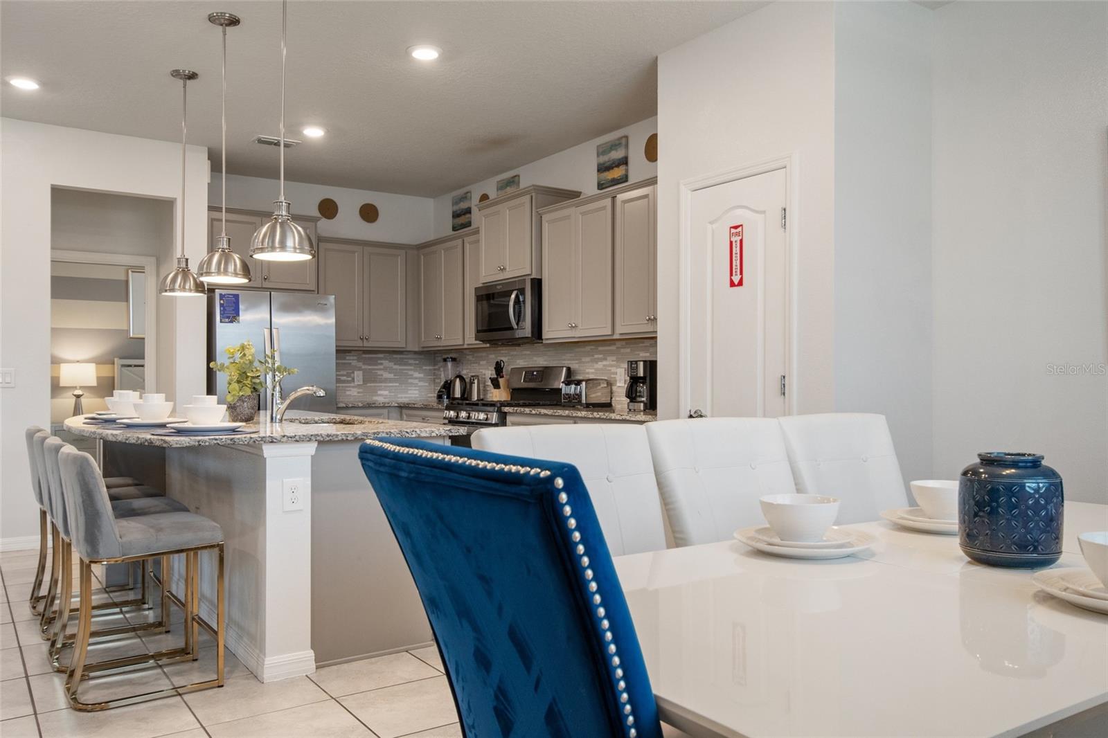 Image 16 of 64 For 7364 Oakmoss Loop