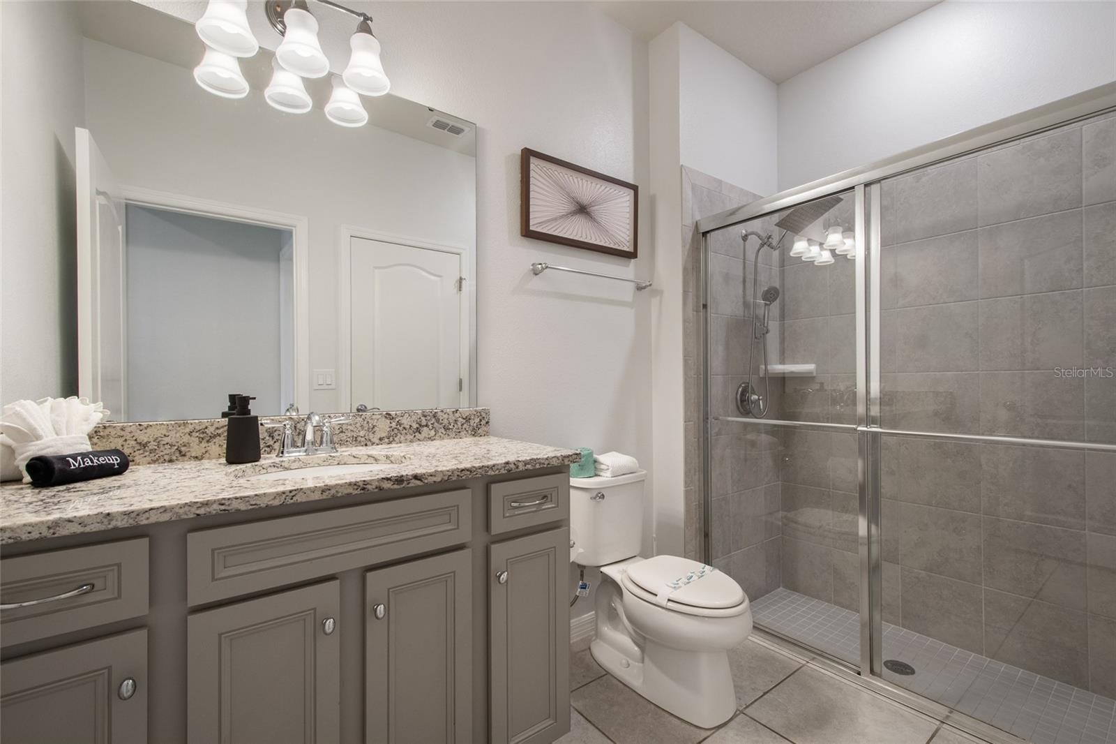 Image 19 of 64 For 7364 Oakmoss Loop