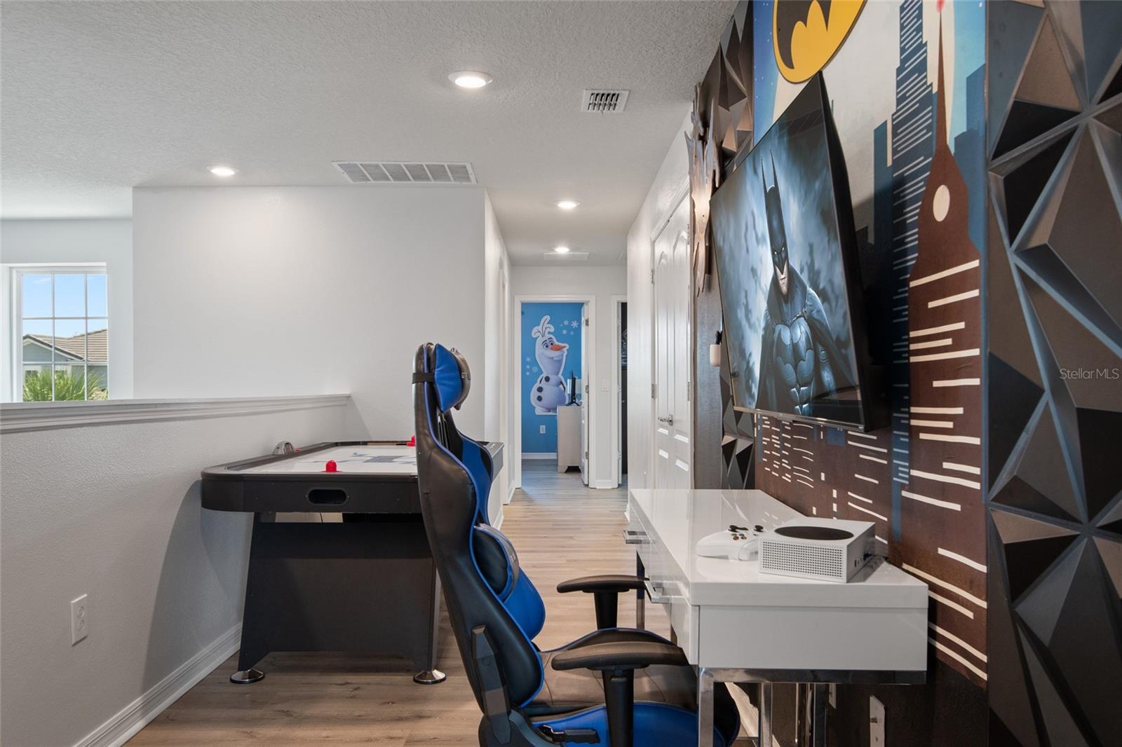 Image 23 of 64 For 7364 Oakmoss Loop