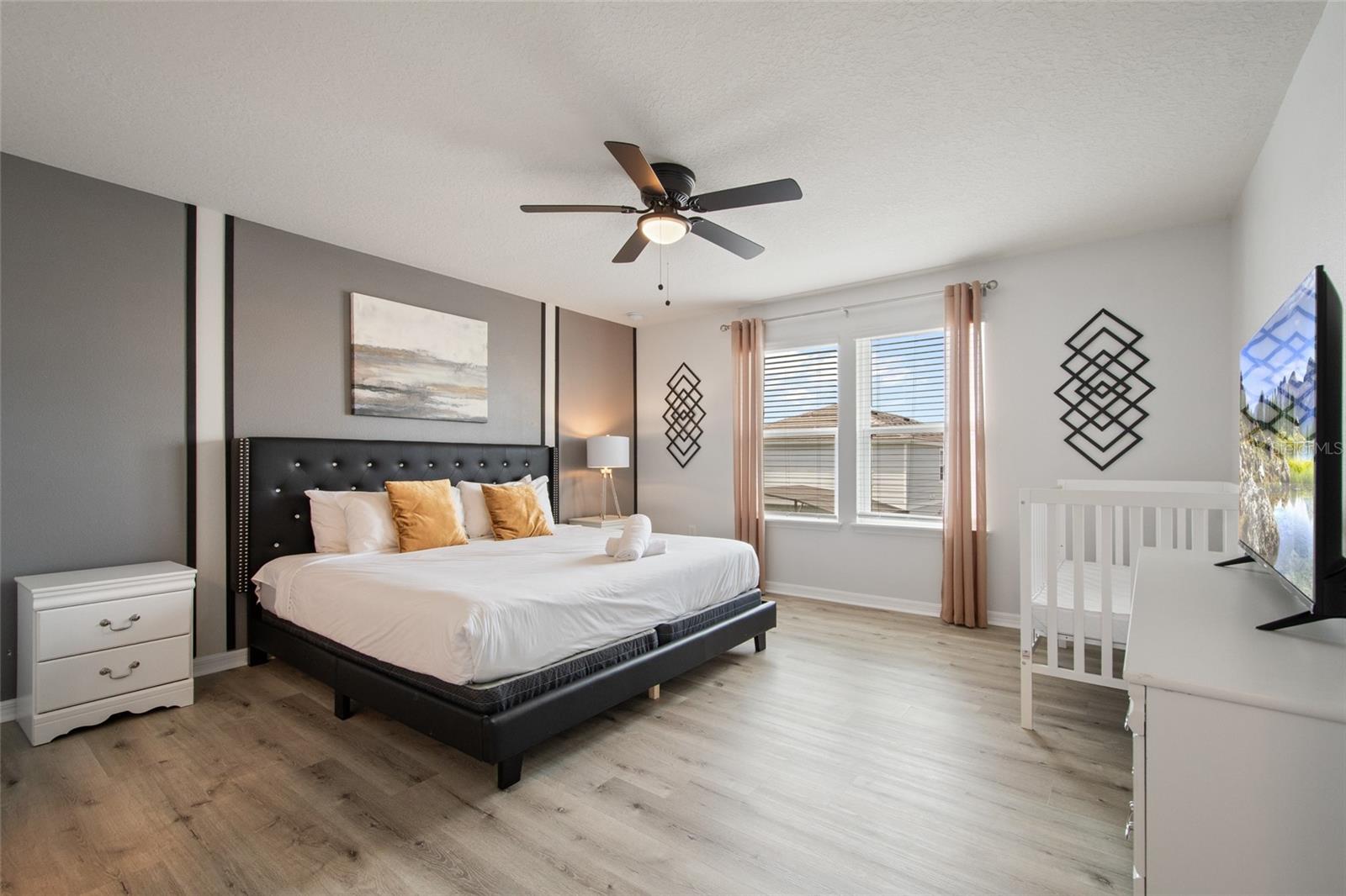 Image 38 of 64 For 7364 Oakmoss Loop