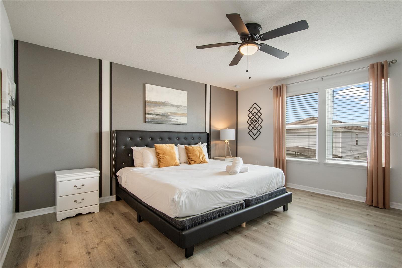 Image 39 of 64 For 7364 Oakmoss Loop