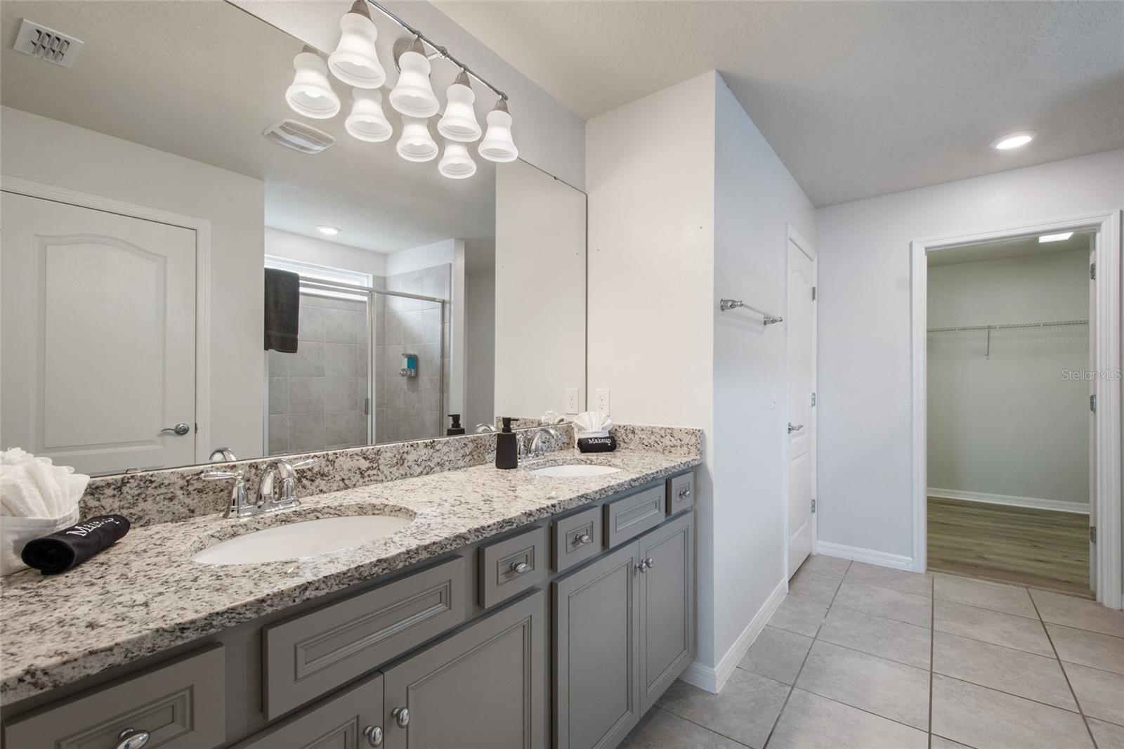 Image 42 of 64 For 7364 Oakmoss Loop