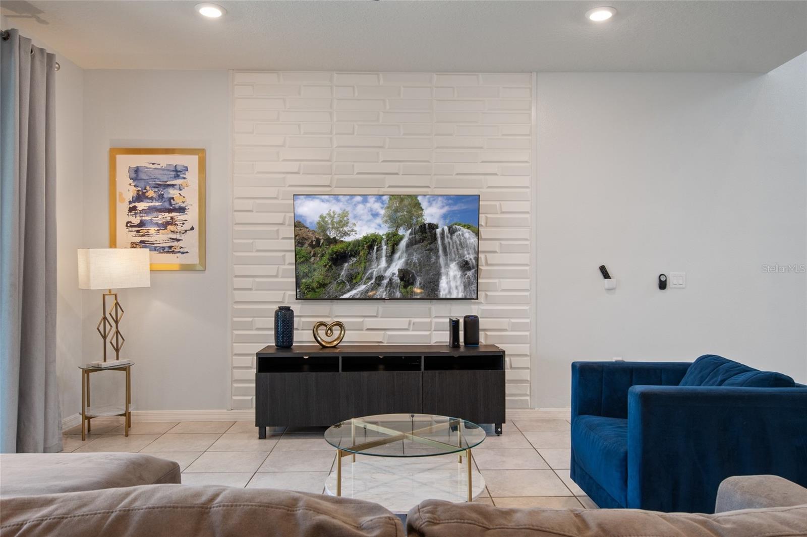 Image 8 of 64 For 7364 Oakmoss Loop